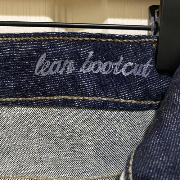 Calvin Klein Lean Boot Cut Jeans w/ Flap Pocket- Sz 6 - Picture 8 of 11